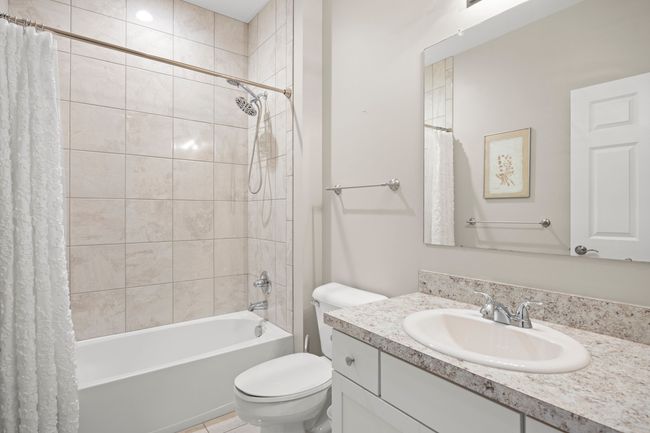 49969 Walter, Condo with 2 bedrooms, 4 bathrooms and null parking in Shelby Township MI | Image 17