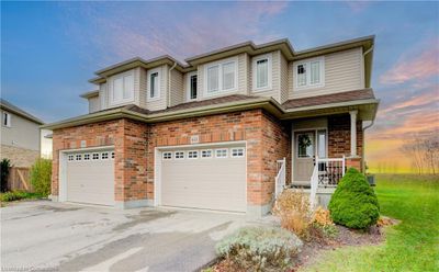 60 Pond View Dr, House other with 3 bedrooms, 2 bathrooms and 3 parking in Wellesley ON | Image 3