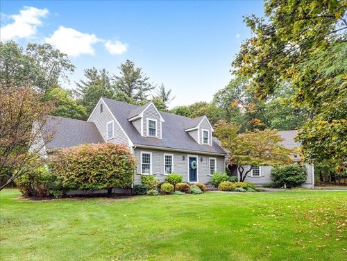 74 Granite St, Walpole, MA, 02081-1615 | Card Image