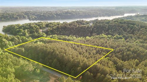 158 Riverwalk Rd, Stony Point, NC, 28678-9000 | Card Image