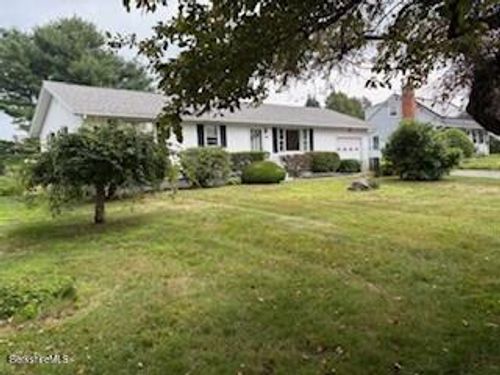 104 Quirico Dr, Pittsfield, MA, 01201-8336 | Card Image