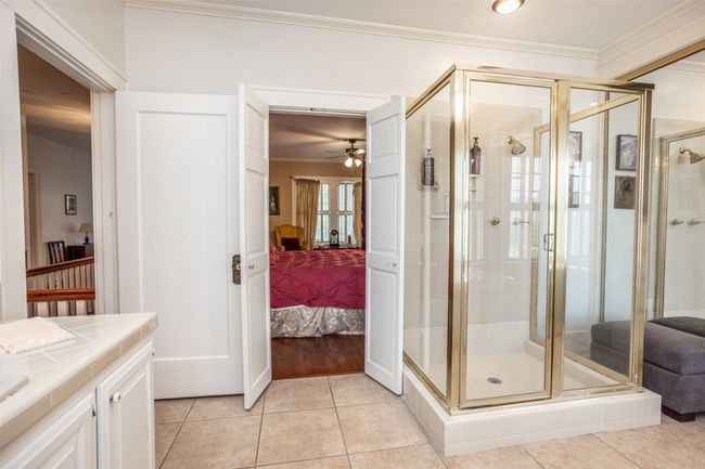 1118 S Lindsay St, House other with 3 bedrooms, 3 bathrooms and null parking in Gainesville TX | Image 23