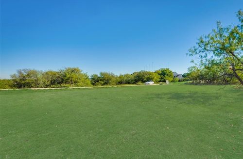 1016 Mallard Pointe Dr, Cedar Hill, TX, 75104-8292 | Card Image