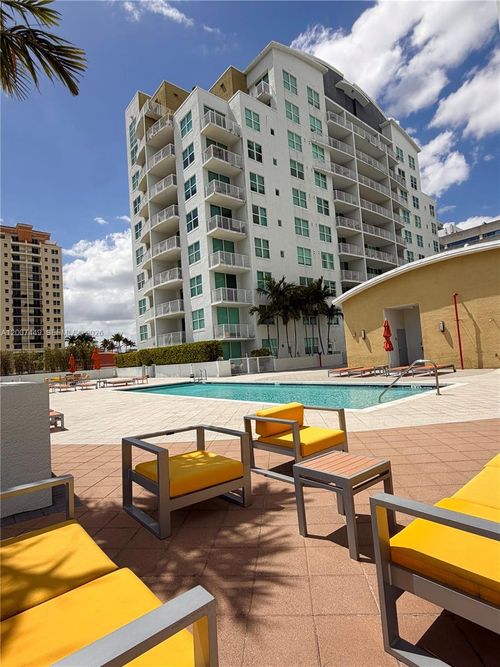 302-3180 Sw 22nd Ter, Miami, FL, 33145-3106 | Card Image