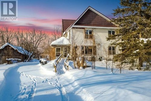 2448 Town Line, Coldwater, ON, L0K1E0 | Card Image