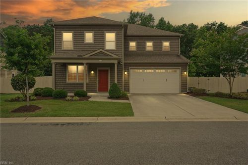 637 Middleton Way, Chesapeake, VA, 23322-4455 | Card Image