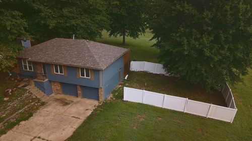 32910 E Oak Hill School Rd, Oak Grove, MO, 64075-7214 | Card Image