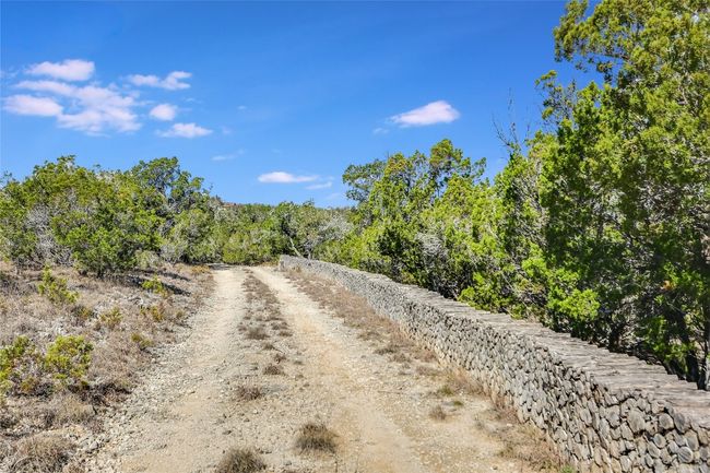 UNIT-6 - 11201 Bonham Ranch Rd, Home with 3 bedrooms, 3 bathrooms and 10 parking in Dripping Springs TX | Image 7