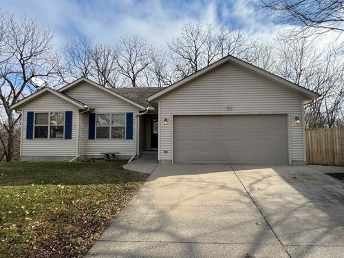 3802 W 15th St Ct Court, Davenport, IA, 52804 | Card Image
