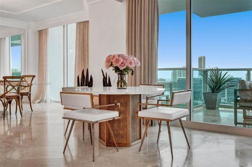 apt-2203-3201 Ne 183rd St, Aventura, FL, 33160-2896 | Card Image