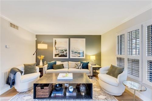 10 Vista Sq Nw, Atlanta, GA, 30327-1087 | Card Image