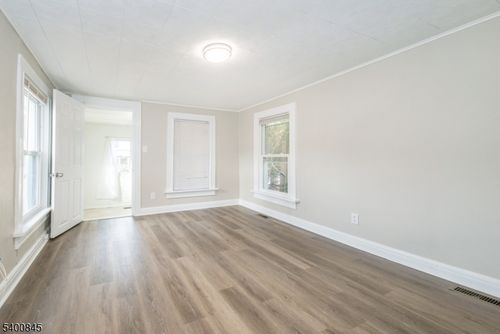 16 Front St, Denville, NJ, 07834-2512 | Card Image