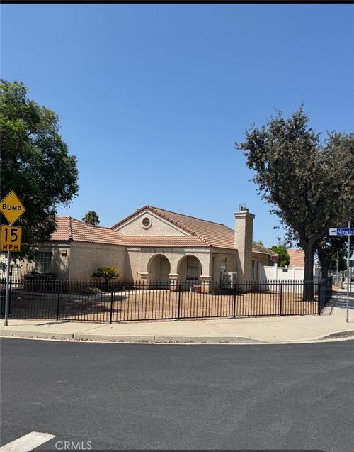 13251 Ninebark St, Moreno Valley, CA, 92553-0805 | Card Image