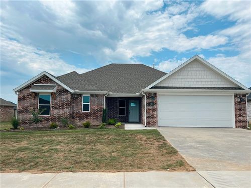 983 Madden St, Tontitown, AR, 72762-2211 | Card Image