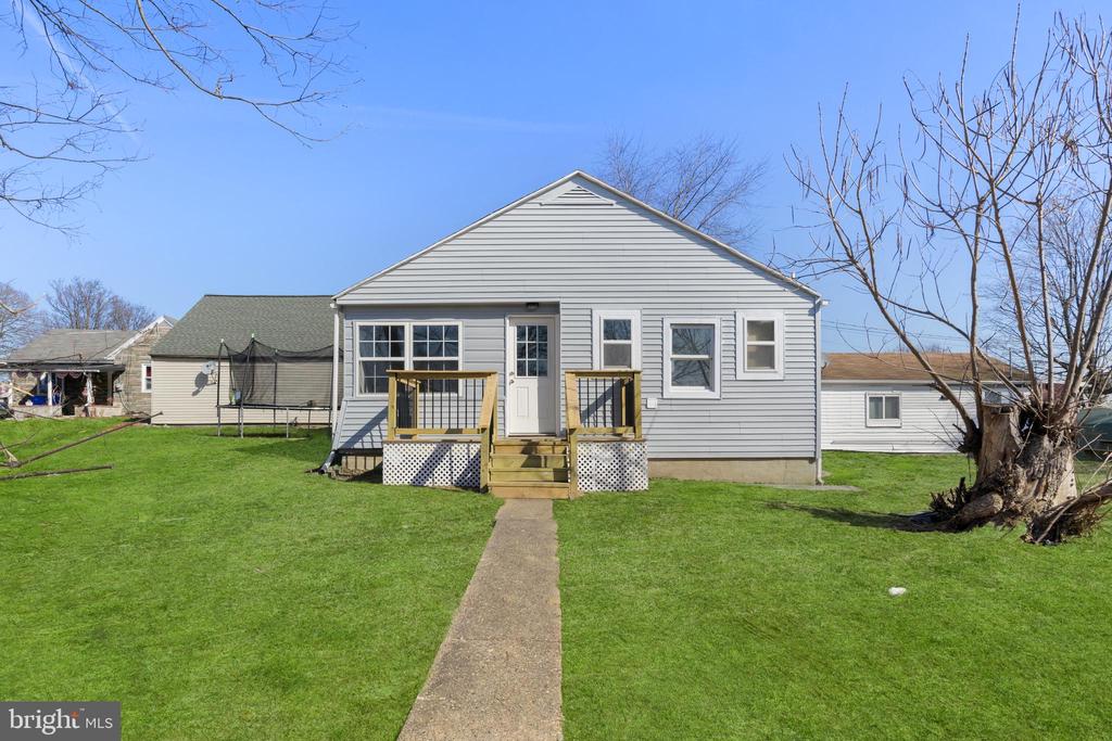 3rd Ave, Harrisburg, PA 17113