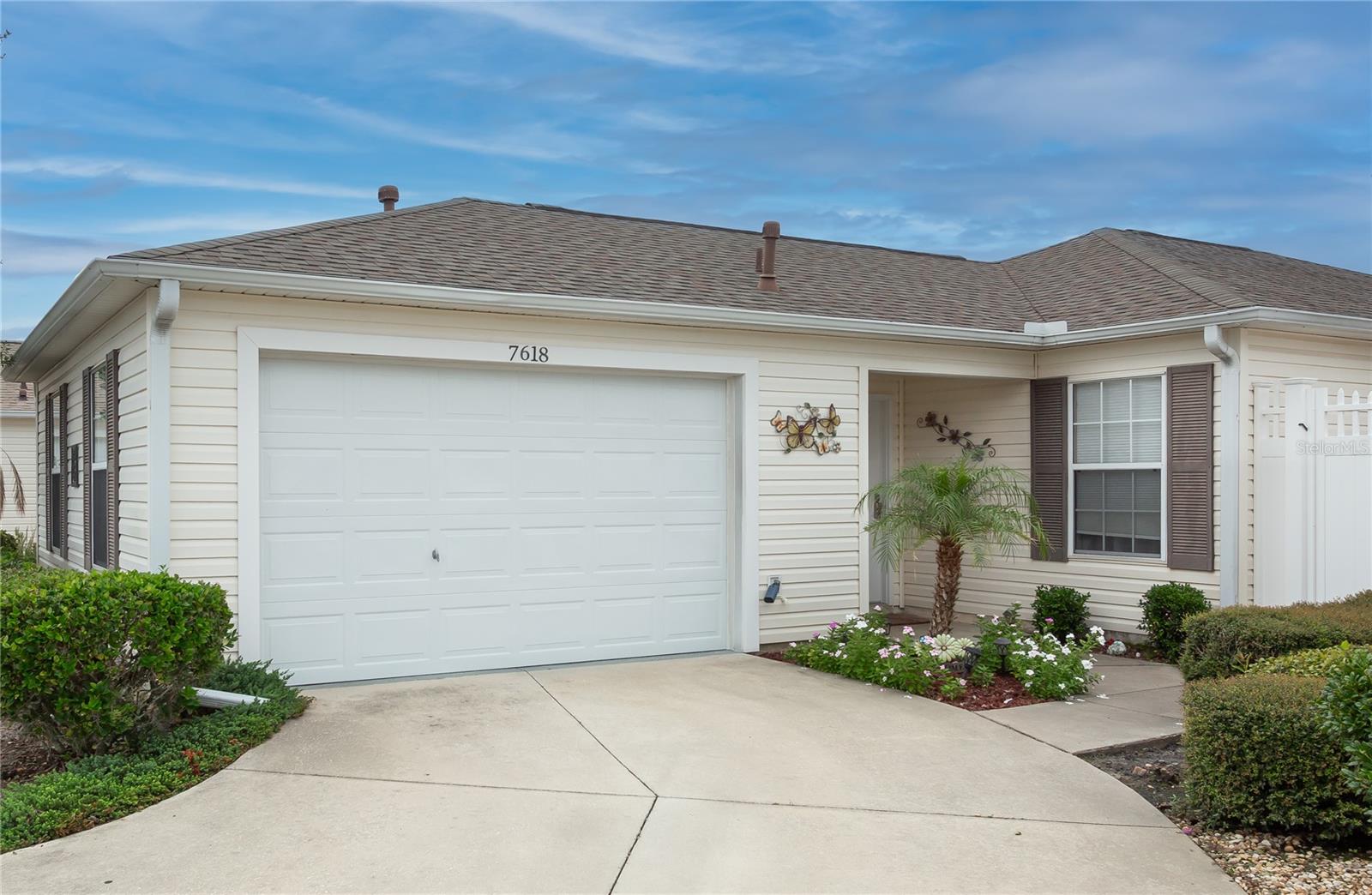 Residential in THE VILLAGES 2