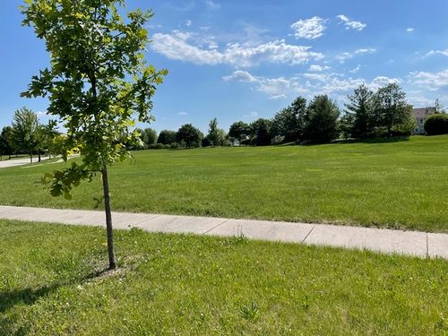 25102 Old Oak Ln, Shorewood, IL, 60404-7408 | Card Image