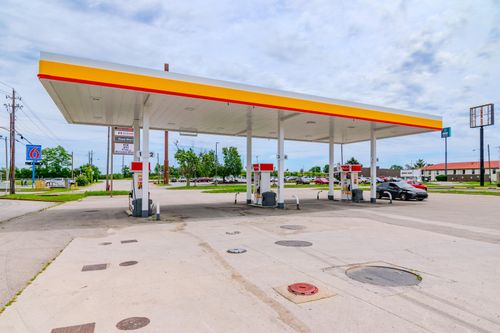 1696 Northgate Dr, Richmond, KY, 40475-1066 | Card Image
