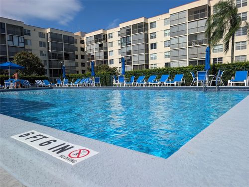 303-820 S Hollybrook Dr, Pembroke Pines, FL, 33025-4044 | Card Image