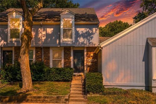 12214 W 79th Ter, Lenexa, KS, 66215-2707 | Card Image