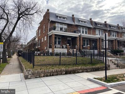 1717 C Street Ne, Home with 4 bedrooms, 2 bathrooms and null parking in WASHINGTON DC | Image 1