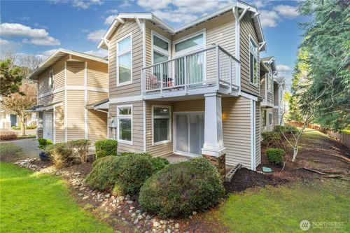 104-21920 42nd Ave S, Kent, WA, 98032-2378 | Card Image