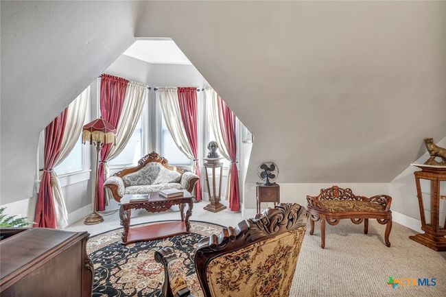 UPPER SITTING ROOM CONTINUES | Image 30
