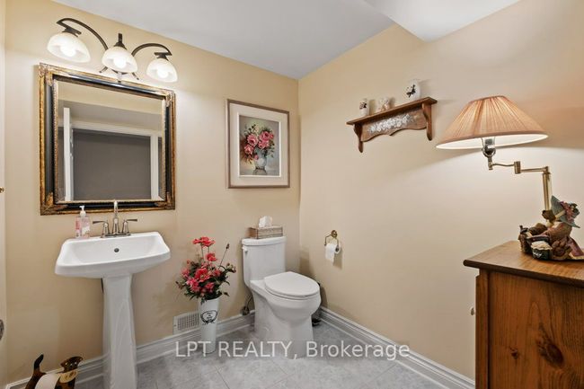 3909 Stone Point Rd, House other with 4 bedrooms, 4 bathrooms and 10 parking in Inverary ON | Image 45