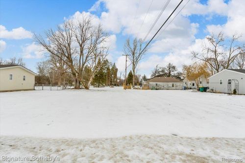 2983 Dashwood Dr, Troy, MI, 48083-4463 | Card Image