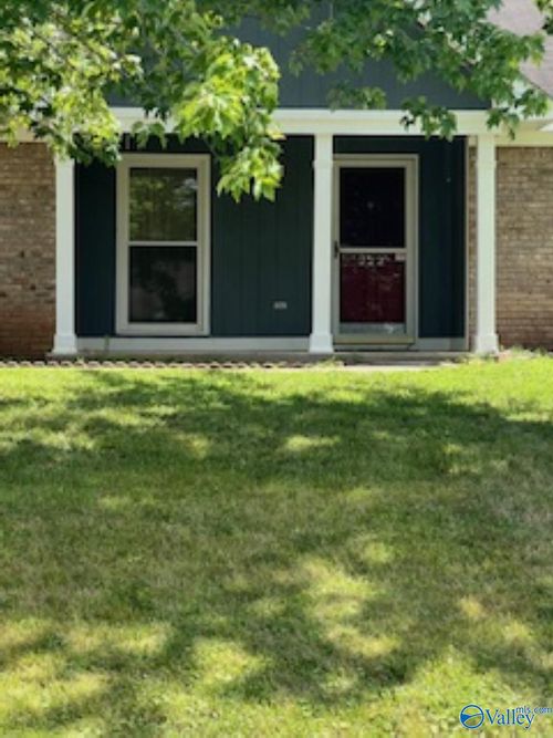 222 Saddle Rock Ct, Harvest, AL, 35749-8248 | Card Image
