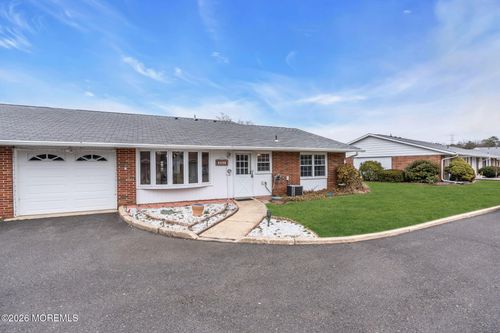 a-330A Canterbury Ct, Lakewood, NJ, 08701-6696 | Card Image