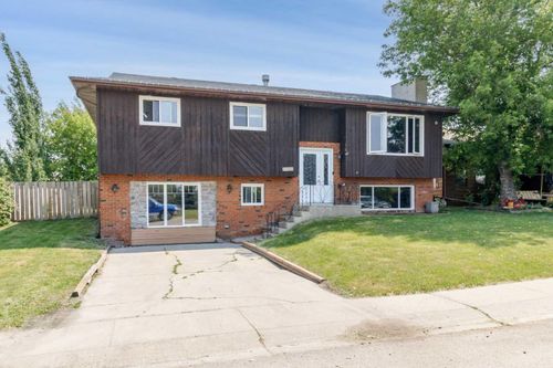 5380 39 Street Crescent, Innisfail, AB, T4G1G1 | Card Image