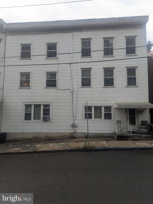 418 E Norwegian St, POTTSVILLE, PA, 17901-3607 | Card Image