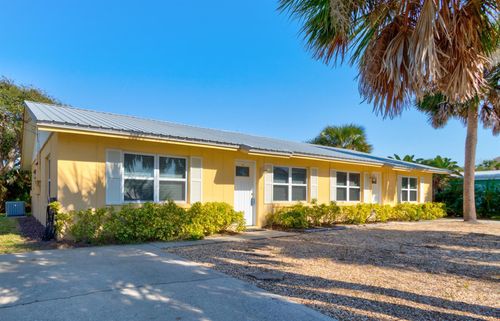 712-714 Oakwood Ave, New Smyrna Beach, FL, 32169-2719 | Card Image