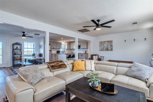 631 Harmon Hills Cv, Dripping Springs, TX, 78620-3602 | Card Image