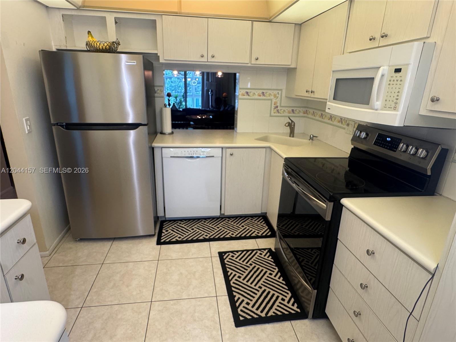 Residential Lease in Lauderdale By The Sea 3