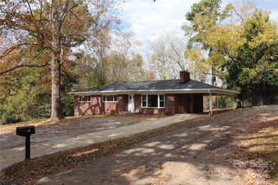 421 High Circle Nw, House other with 3 bedrooms, 2 bathrooms and null parking in Lenoir NC | Image 2