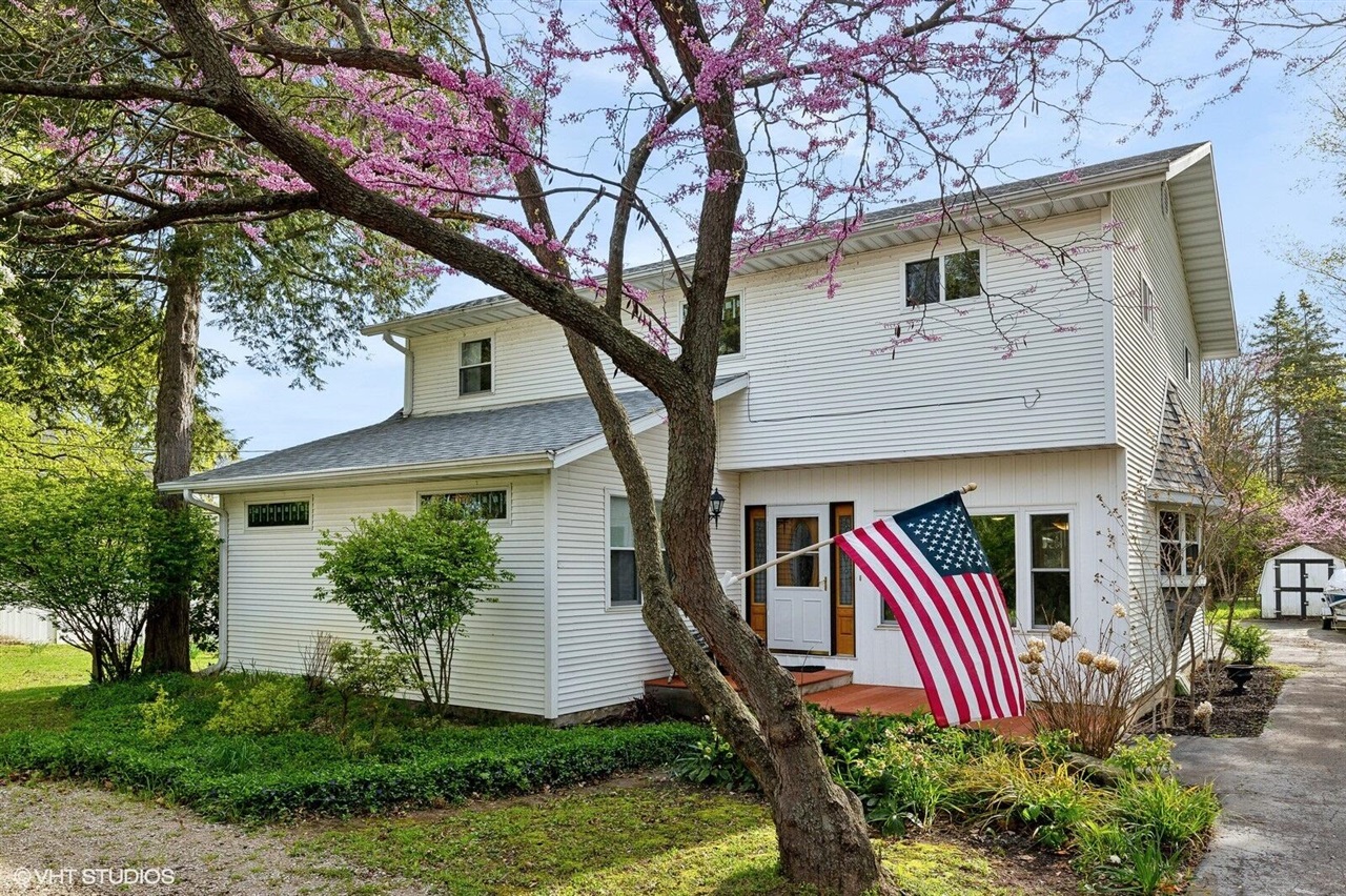 Huntoon Ave, Watervliet, MI 49098