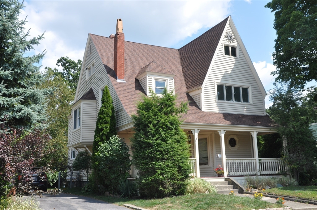 Weir St, Taunton, MA 02780