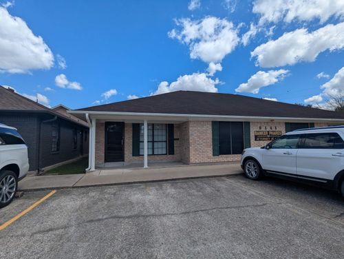 suite-101-8141 Gladys, Beaumont, TX, 77706 | Card Image