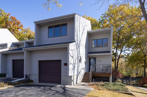 apt-a-630 Virginia Ave, South Haven, MI, 49090-8613 | Card Image