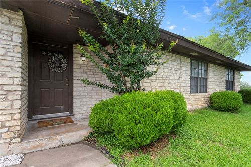 209 E Rector St, Manor, TX, 78653 | Card Image