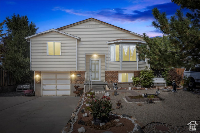 5700 , Taylorsville, UT 84129