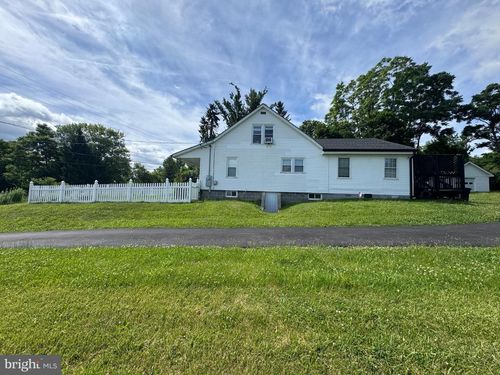 7865 Hedgesville Rd, HEDGESVILLE, WV, 25427-5418 | Card Image