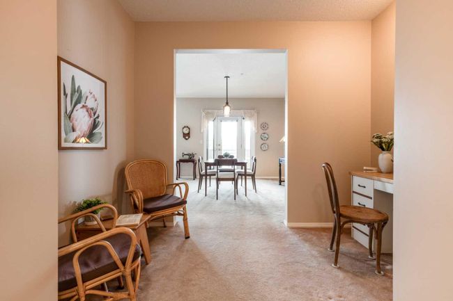 323 - 278 Park Meadows Drive Se, Home with 2 bedrooms, 2 bathrooms and 2 parking in Medicine Hat AB | Image 4