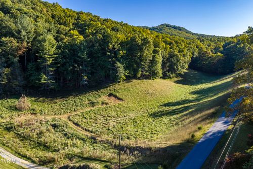 1544 Whispering Pines Road, Johnson City, TN, 37601 | Card Image