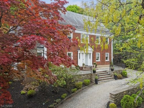 174 Highland Ave, Montclair, NJ, 07042-1914 | Card Image