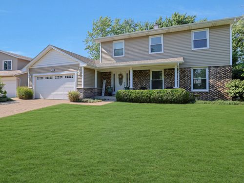 562 Revere Ave, Westmont, IL, 60559-1237 | Card Image