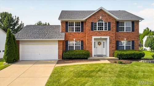 15 Delegate Cir, O Fallon, MO, 63368-8500 | Card Image