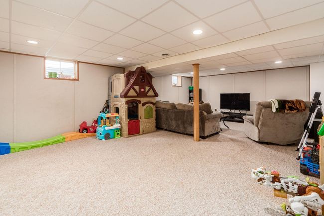 Finished Basement | Image 40